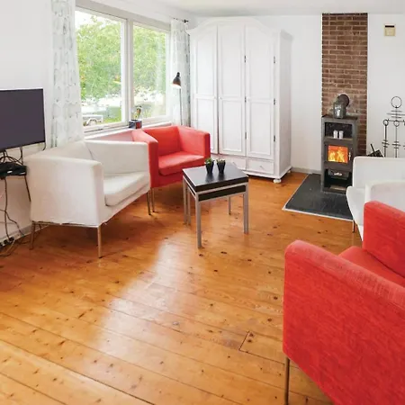 Ferienhaus Three-bedroom Holiday In