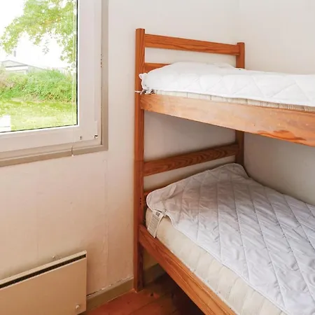 Ferienhaus Three-bedroom Holiday In