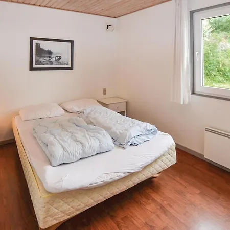 Three-bedroom Holiday In Ferienhaus