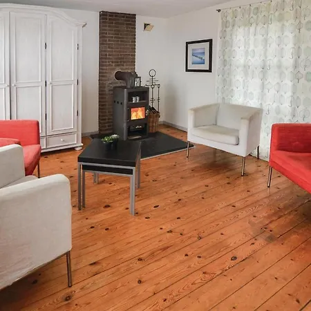Holiday home Three-bedroom Holiday In Broager