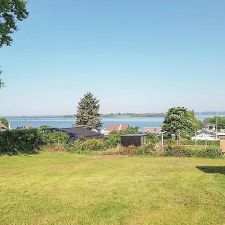 Three-bedroom Holiday In * Broager